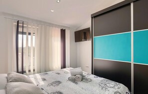 5 chambres, lit parapluie, Wi-Fi gratuit, draps fournis
