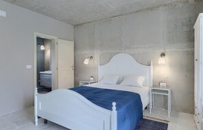 3 Schlafzimmer, Reisekinderbett, kostenloses WLAN, Bettwäsche