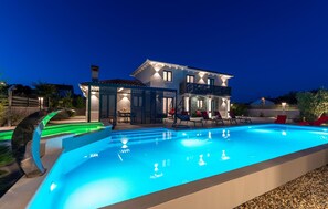 Beheizter Pool
