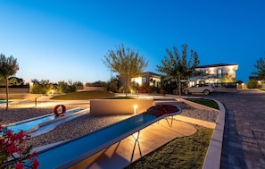 Property grounds - Gorgeous home in Tinj (Tinj)