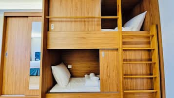 1 bedroom, in-room safe, desk, laptop workspace