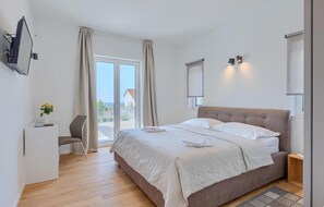 4 camere, una cassaforte in camera, culla da viaggio, Wi-Fi gratuito