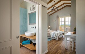 5 Schlafzimmer, Reisekinderbett, kostenloses WLAN, Bettwäsche