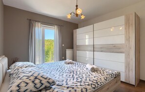 3 makuuhuonetta, ilmainen Wi-Fi, vuodevaatteet