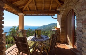 Outdoor dining - Awesome home in Opatija with sauna (Opatija)