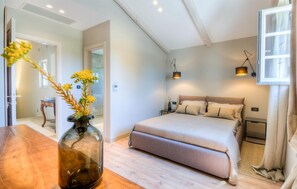 4 quartos, berço de viagem, Wi-Fi de cortesia, roupa de cama