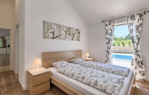 4 Schlafzimmer, Reisekinderbett, kostenloses WLAN, Bettwäsche