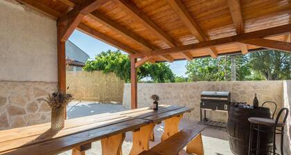 Increíble casa en Tinjan