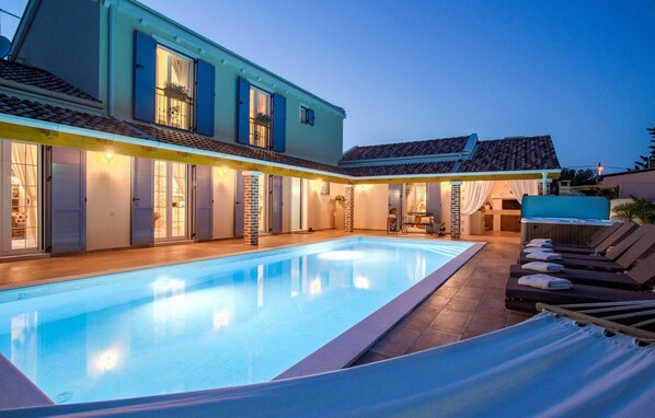 Una piscina climatizada