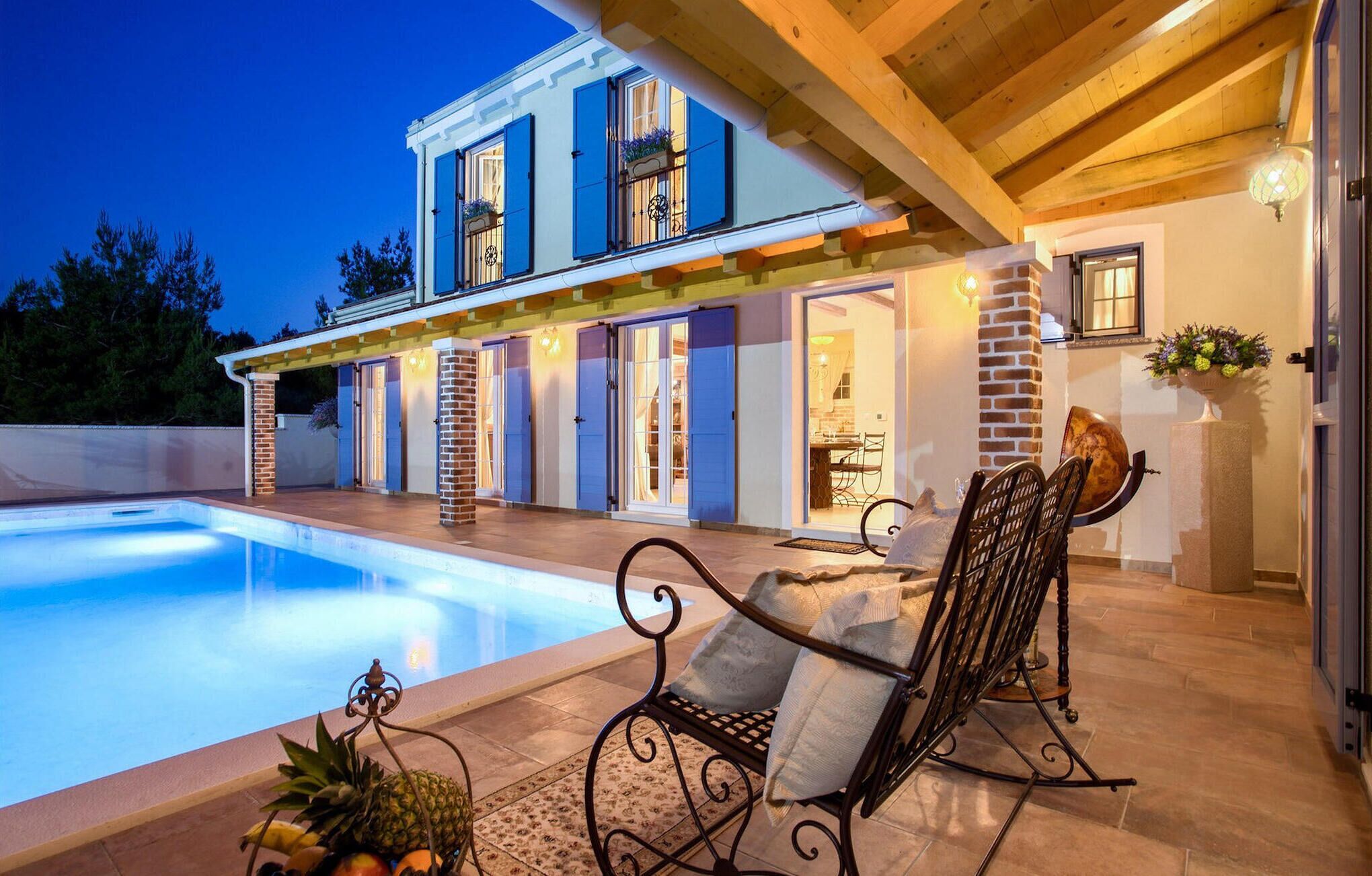 Et oppvarmet basseng