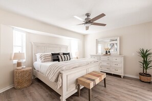 3 soverom, strykejern/-brett, reiseseng for barn og wi-fi (inkludert)