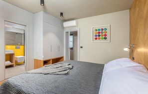 4 Schlafzimmer, Reisekinderbett, kostenloses WLAN, Bettwäsche
