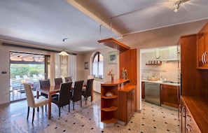 Dining - Beach front home in Pula (Pula)