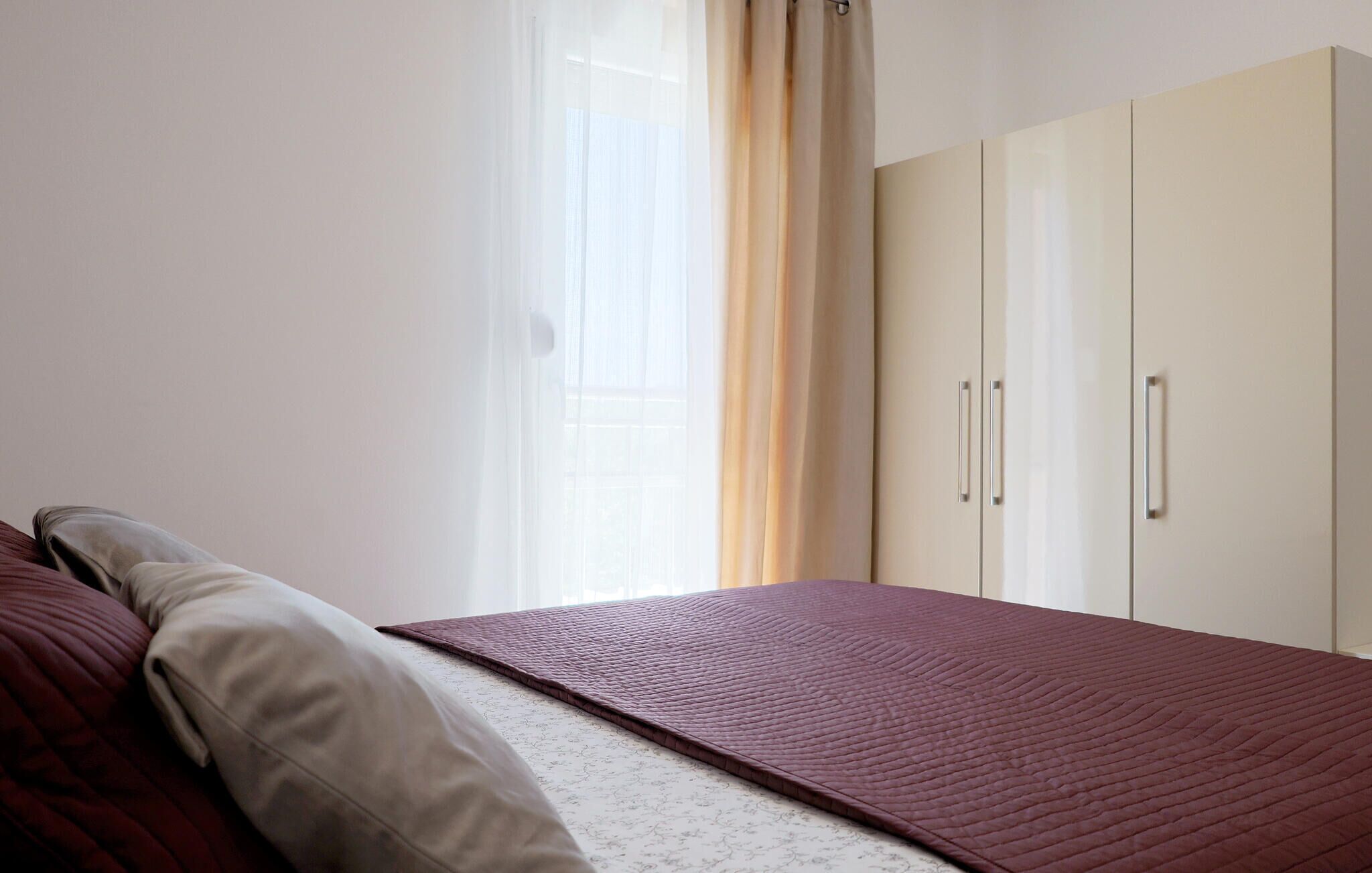 3 bedrooms, travel cot, free WiFi