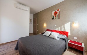 3 makuuhuonetta, vauvan matkasänky, ilmainen Wi-Fi, vuodevaatteet