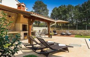 Outdoor dining - Amazing home in Labin - Rabac (Labin - Rabac)