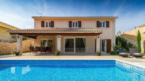 A two-story house with a swimming pool in front. - Amazing home in Labin - Rabac (Labin - Rabac)