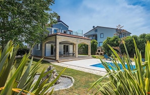 Exterior - Beach front home in Pula (Pula)