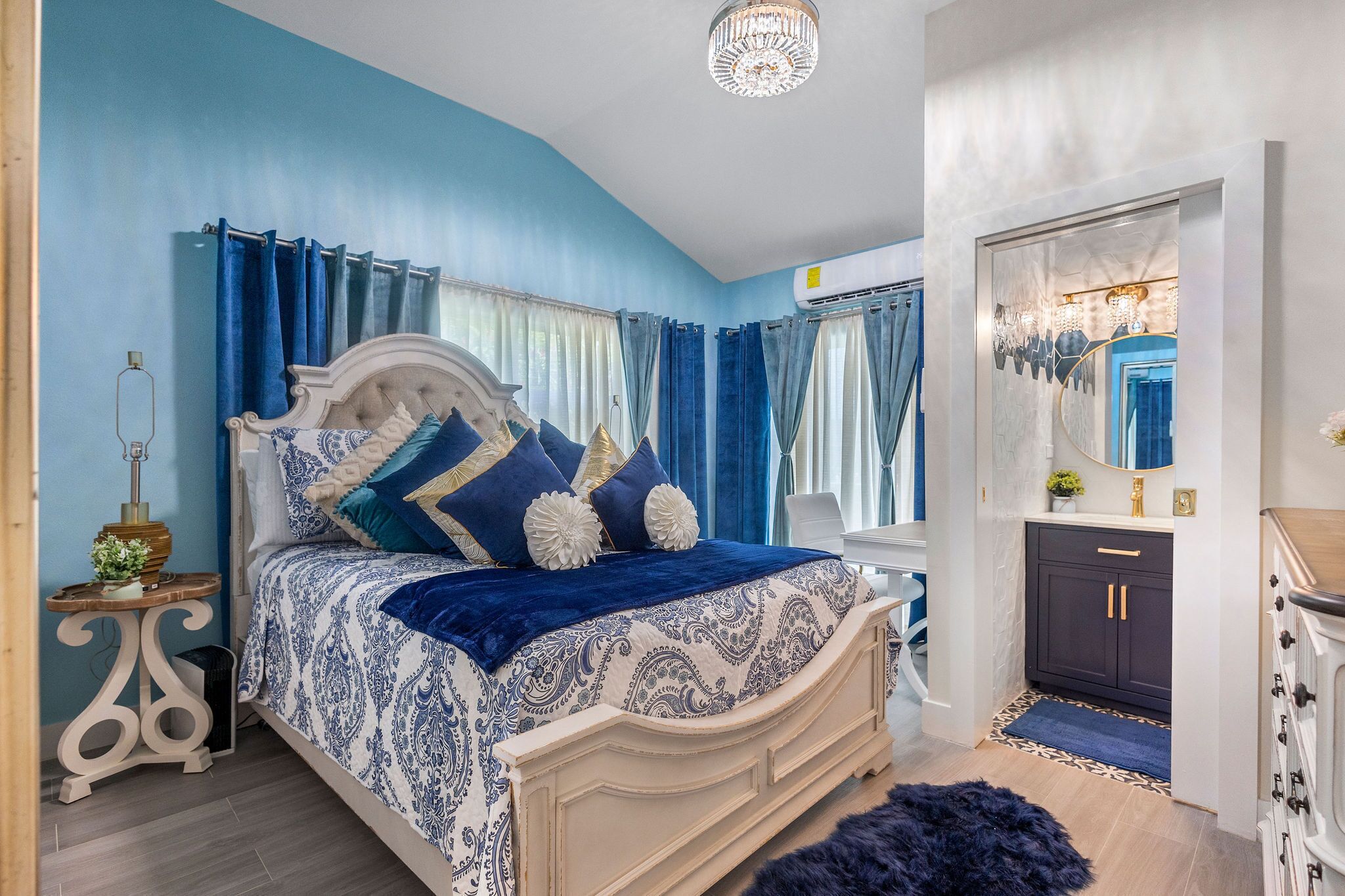 3 chambres, bureau, fer et planche à repasser, Wi-Fi gratuit