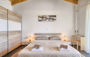 3 chambres, lit parapluie, Wi-Fi gratuit, draps fournis