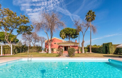 Beautiful home in Moron de la Frontera