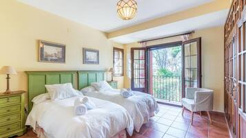 5 dormitorios, wifi gratis, ropa de cama