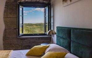 3 soverom, reiseseng for barn, wi-fi (inkludert) og sengetøy