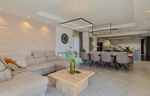 Interior - Amazing home in Gracisce (Gracisce)