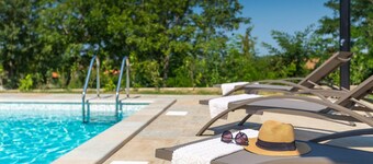 Beautiful home in Pazin with private swimming pool, can be inside or outside
