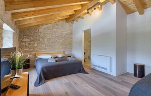 4 slaapkamers, reisbedje, gratis wifi, beddengoed