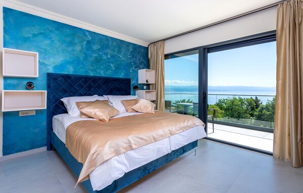 4 bedrooms, free WiFi, bed sheets