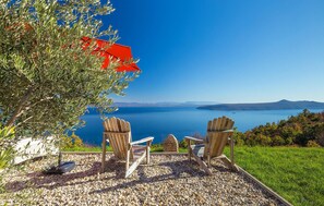 Property grounds - Nice home in Moscenice (Moscenice)