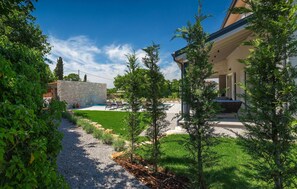 Property grounds - Awesome home in Sivati (Sivati)