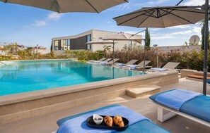 Beheizter Pool