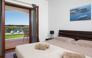 6 chambres, lit parapluie, Wi-Fi gratuit, draps fournis