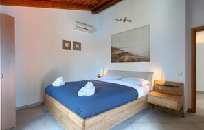 3 slaapkamers, reisbedje, gratis wifi, beddengoed