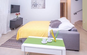 4 habitaciones, cuna de viaje, wifi gratis y ropa de cama