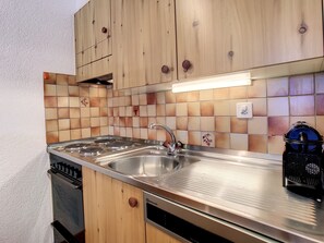 Four, plaque de cuisson, lave-vaisselle