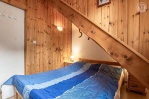2 bedrooms, iron/ironing board, travel cot, free WiFi - LA Cascade - Saint Pancrace (SAINT PANCRACE)