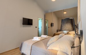 3 habitaciones, cuna de viaje, wifi gratis y ropa de cama