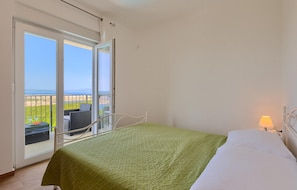 3 chambres, accès au Wi-Fi (inclus), literie fournie