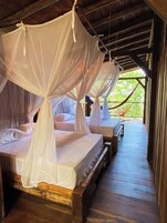Wifi gratis y ropa de cama