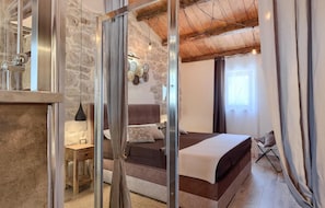 3 chambres, lit parapluie, Wi-Fi gratuit, draps fournis