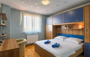 5 chambres, lit parapluie, Wi-Fi gratuit, draps fournis