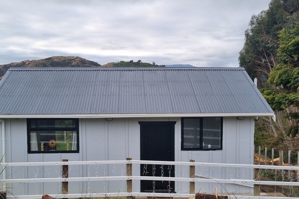 Hilltop View Nikau!!
Commune with nature!!