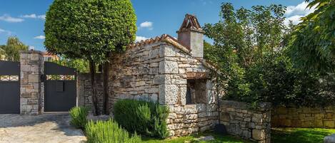 Enceinte de l’hébergement