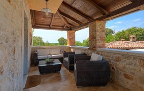 Property grounds - Gorgeous home in Porec (Porec)