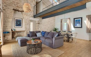 Fernseher, Stereoanlage