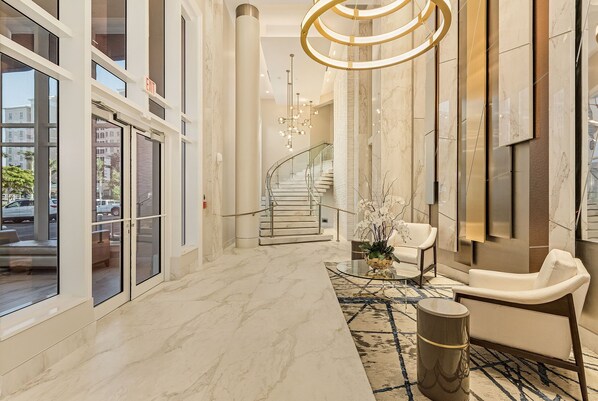 Interior - Bay Views & Pool | Luxury 3BR Condo (Fort Myers Beach)