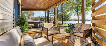 Lakefront - GeoDome, Kayaks, Hot Tub, Fire Pits, Swingset, Game Room, Theater,EV
